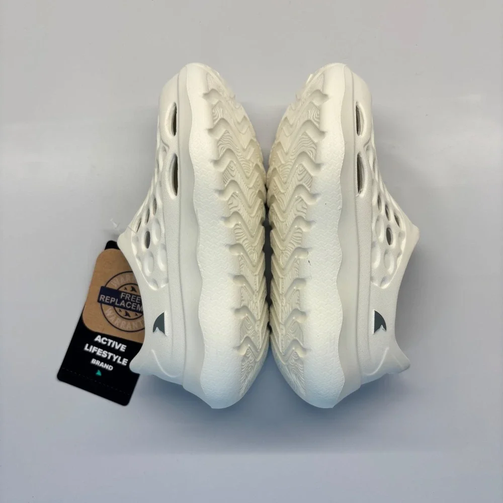Rugged Shark Kids GTR45SG711 White EVA Clogs Sandals Size 7